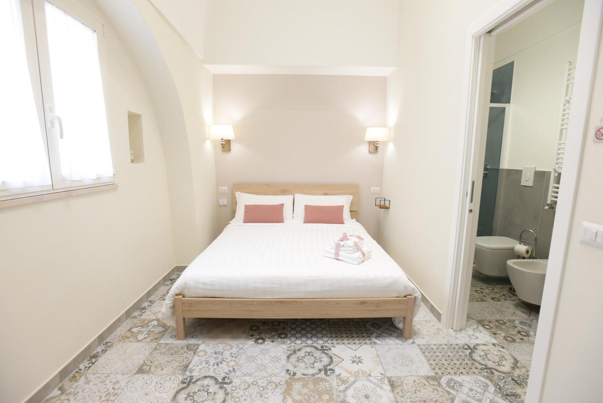Cittadella28 Like At Home Trani Εξωτερικό φωτογραφία